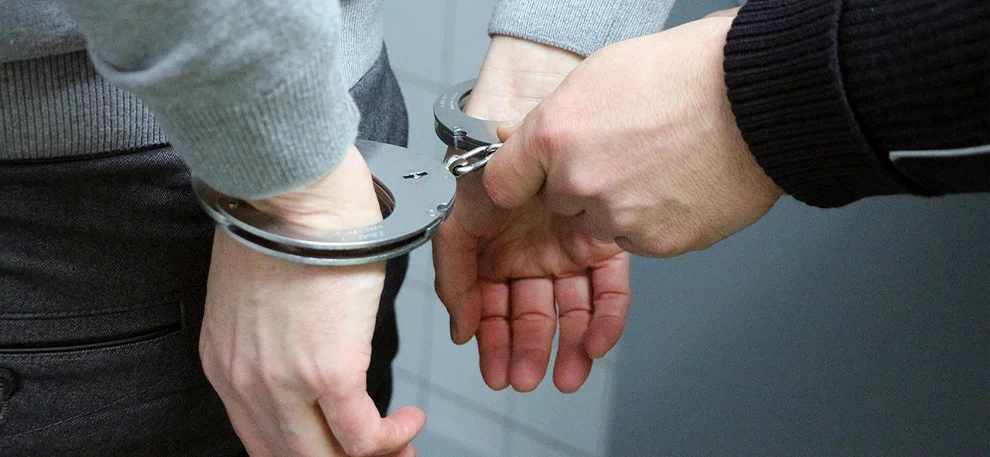 criminal-in-handcuffs