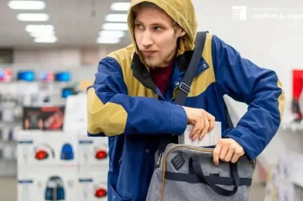 shoplifting-charges-in-arizona-950x457